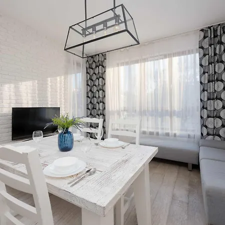 Lejlighed Spacious Near The Airport Parking & Remote Working By Renters