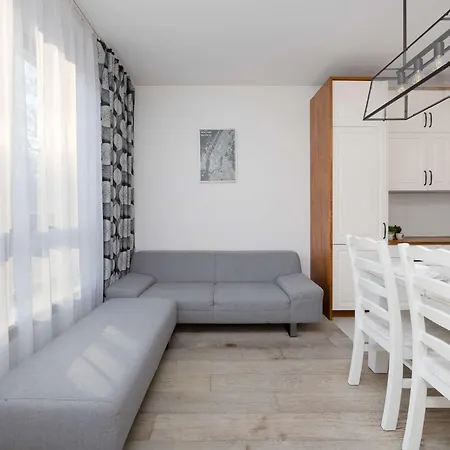 Lejlighed Spacious Near The Airport Parking & Remote Working By Renters Warszawa