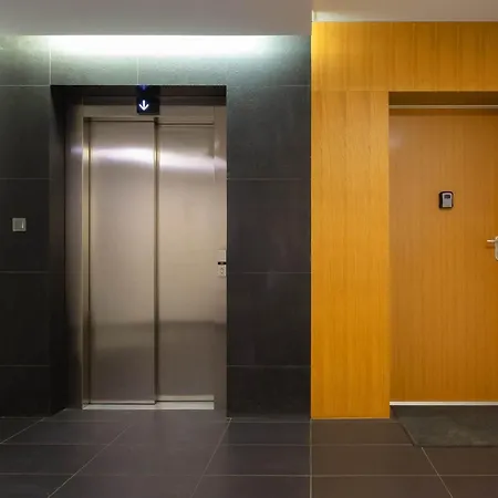 Lejlighed Spacious Near The Airport Parking & Remote Working By Renters
